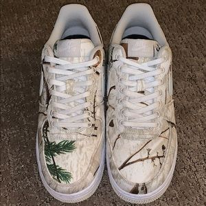 Realtree x Air Force 1 low “white camo”
